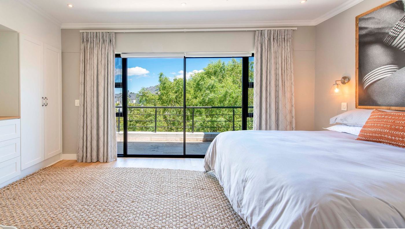 Land Cove 2E bedroom balcony