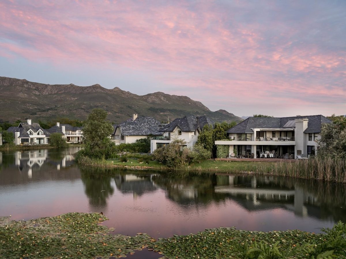 3 Bedroom House To Rent in Pearl Valley Golf Estate, Paarl — R 68 000